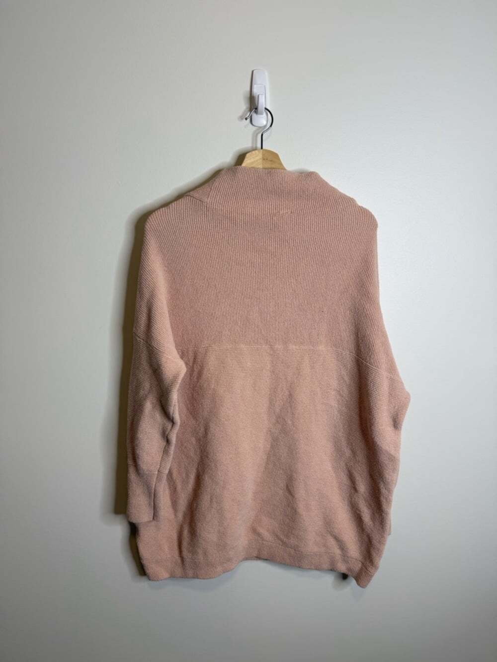 Free People ottoman sweater pink peach size medium - Picture 7 of 7